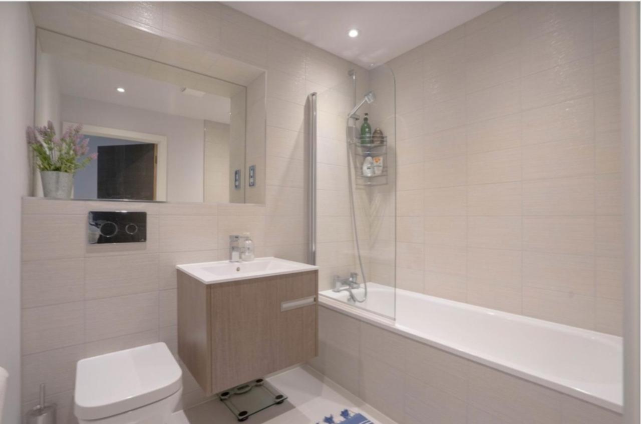 Gorgeous Spacious 2 Bed 2 Bath Apartment Leicester Bagian luar foto